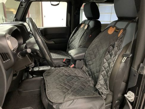 Used 2014 Jeep Wrangler Sport AWD/4WD image 6