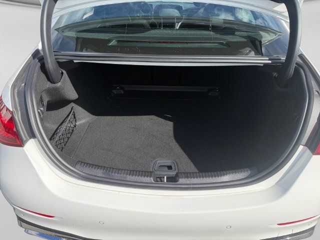 Certified 2026 Mercedes-Benz C 300 4MATIC Sedan image 9