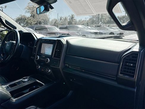 Used 2021 Ford Expedition Max Limited image 33