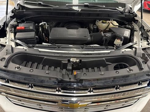 Used 2021 Chevrolet Tahoe Premier w/ Premium Package AWD/4WD image 31