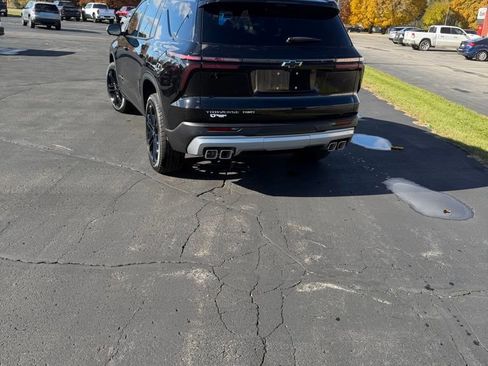 New 2026 Chevrolet Traverse LT w/ Driver Confidence Package image 3