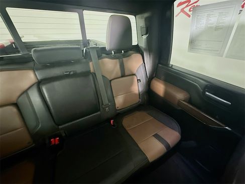 Used 2021 Chevrolet Silverado 2500 High Country image 14