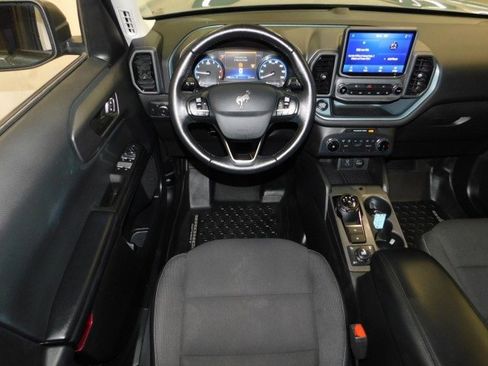 Used 2022 Ford Bronco Sport Badlands image 11