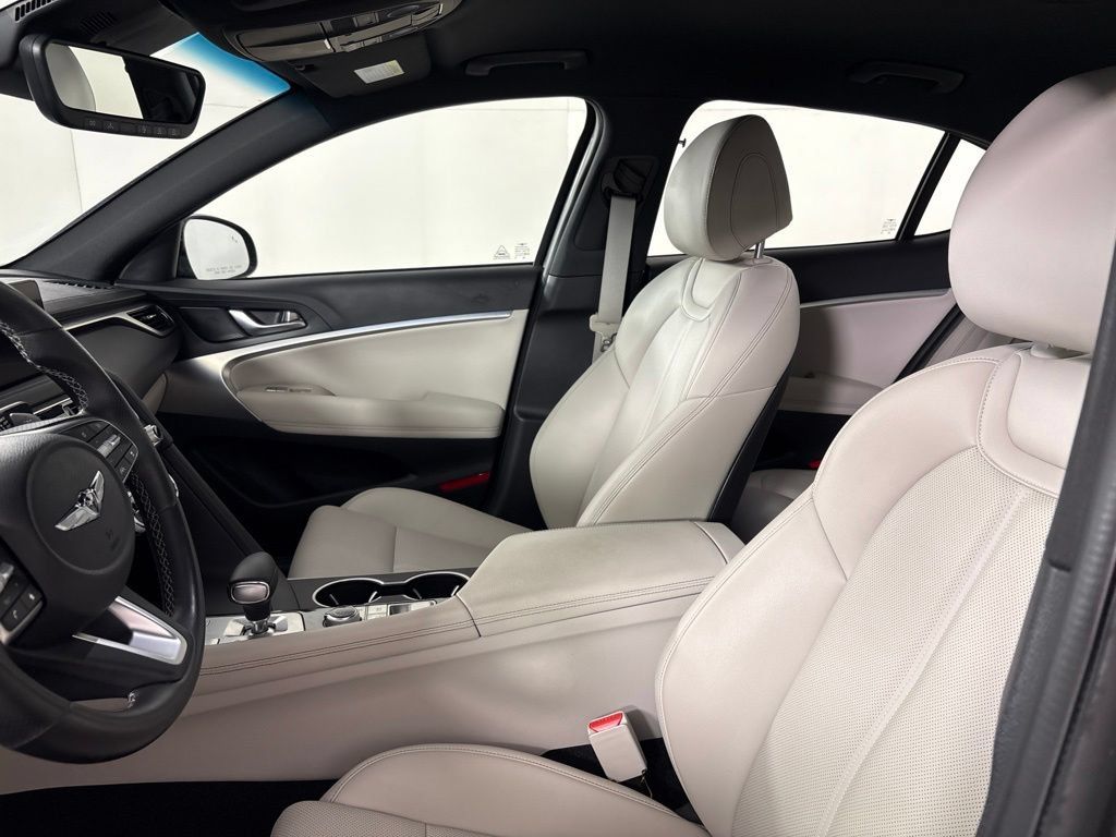 Used 2023 Genesis G70 2.0T RWD image 25