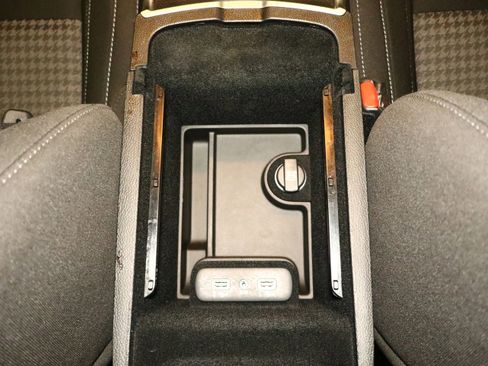 Used 2023 Dodge Charger SXT image 27