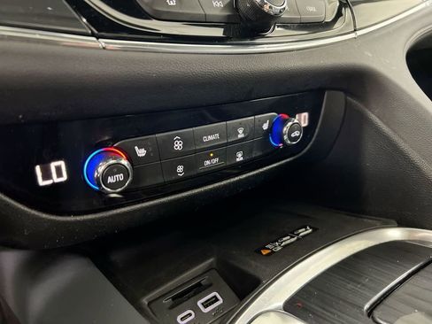 Used 2023 Buick Enclave Essence w/ Experience Buick Package FWD image 16