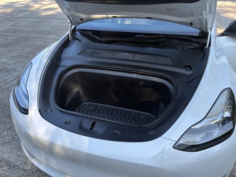 Used 2022 Tesla Model Y AWD image 26