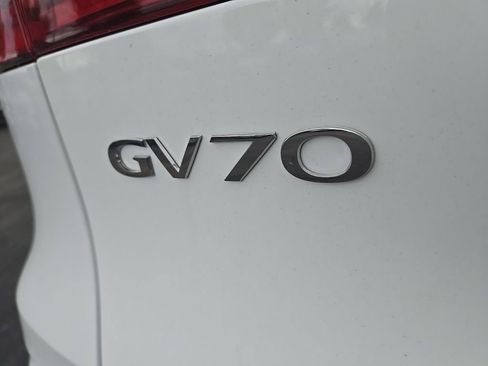 Used 2026 Genesis GV70 3.5T Sport Prestige image 11