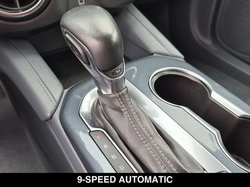 Used 2020 Chevrolet Blazer LT w/ LPO, Floor Liner Package FWD image 7