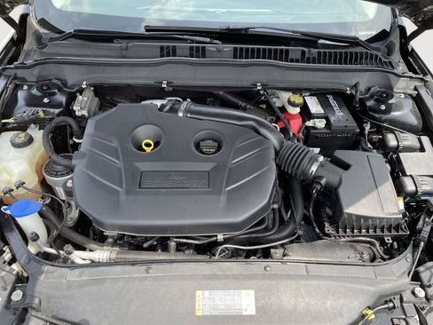 Used 2016 Ford Fusion Titanium AWD/4WD image 9