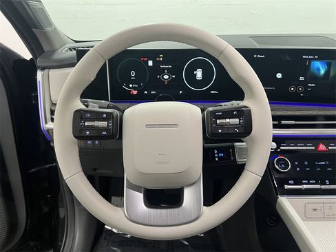 Used 2024 Hyundai Santa Fe Limited image 18