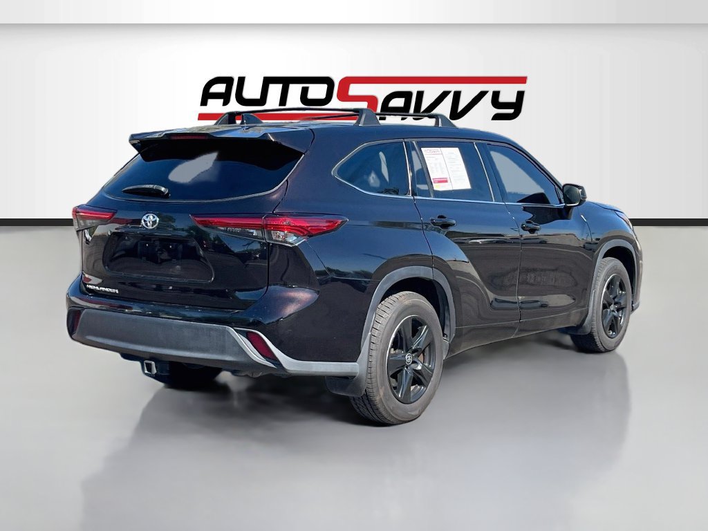 Used 2021 Toyota Highlander L FWD image 7