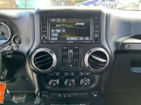 Used 2017 Jeep Wrangler Unlimited Sport w/ Quick Order Package 24S image 17