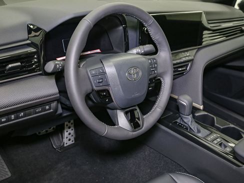 New 2026 Toyota Camry SE image 18