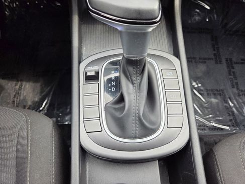 Used 2025 Hyundai Kona SEL AWD/4WD image 12