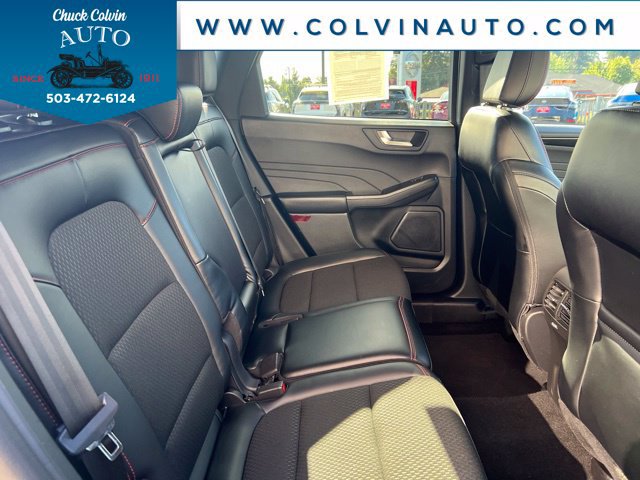 Used 2025 Ford Escape ST-Line Select AWD/4WD image 25