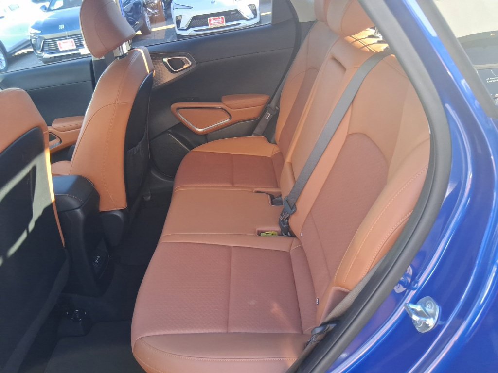 Certified 2024 Kia Soul EX w/ EX Designer Package FWD image 17