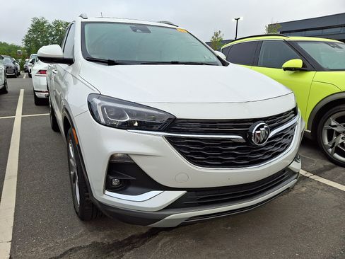 Used 2023 Buick Encore GX Essence w/ Experience Buick Package FWD image 2