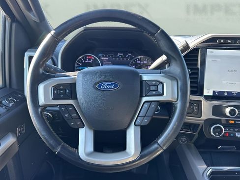 Used 2022 Ford F250 Lariat w/ Black Appearance Package image 15
