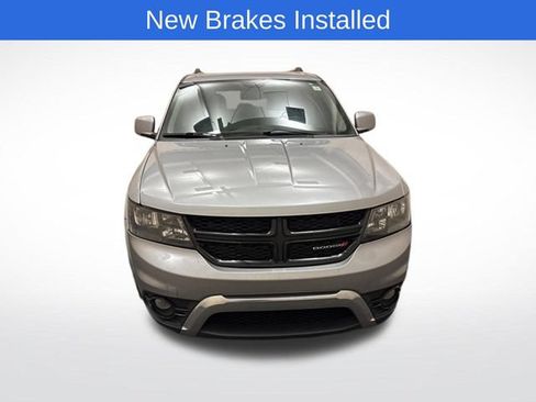 Used 2017 Dodge Journey Crossroad FWD image 2