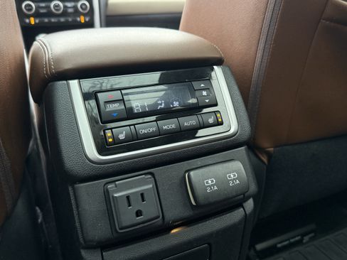 Used 2020 Subaru Ascent Touring image 33