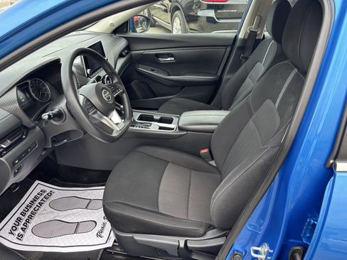 Used 2023 Nissan Sentra SV image 9