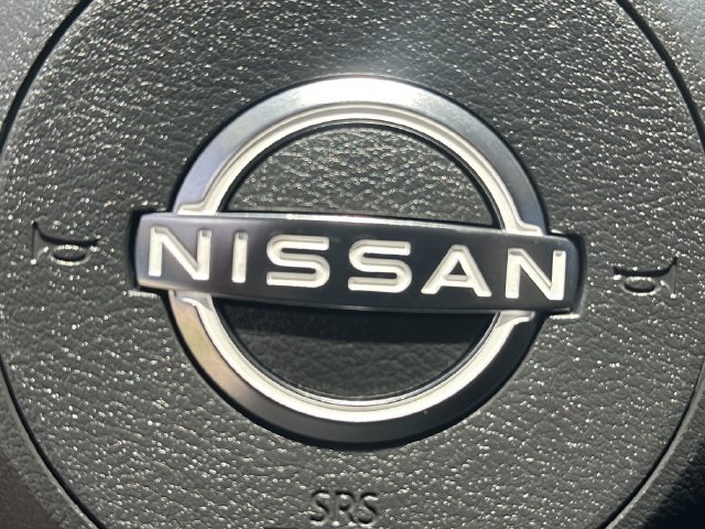 Used 2023 Nissan Pathfinder SL AWD/4WD image 22