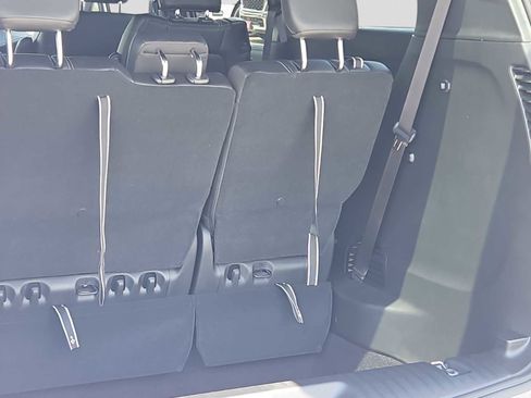 New 2025 Chrysler Pacifica Select image 23