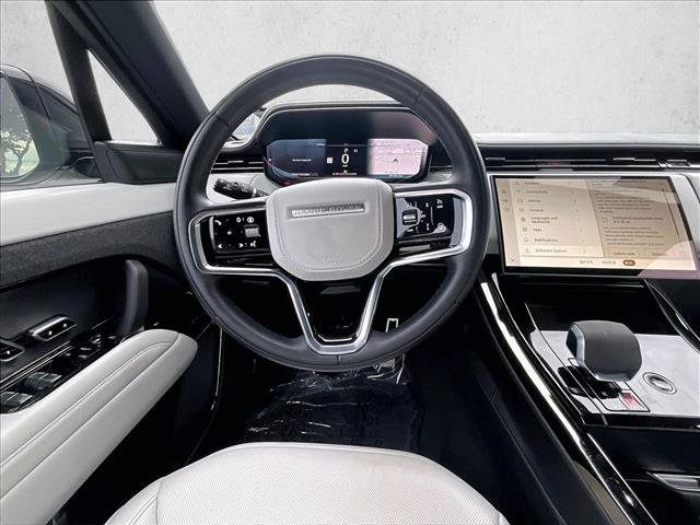 Used 2024 Land Rover Range Rover Sport SE AWD/4WD image 7