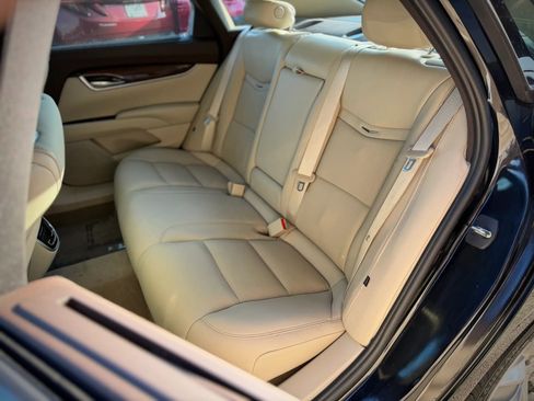 Used 2013 Cadillac XTS Premium image 25