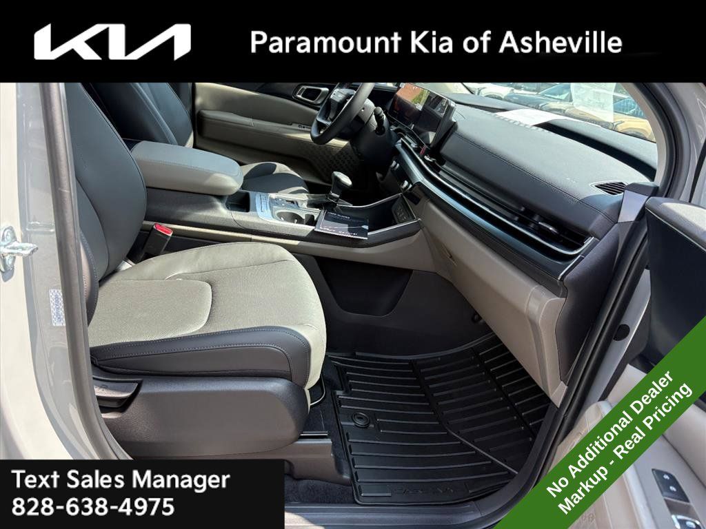 New 2027 Kia Carnival FWD image 20