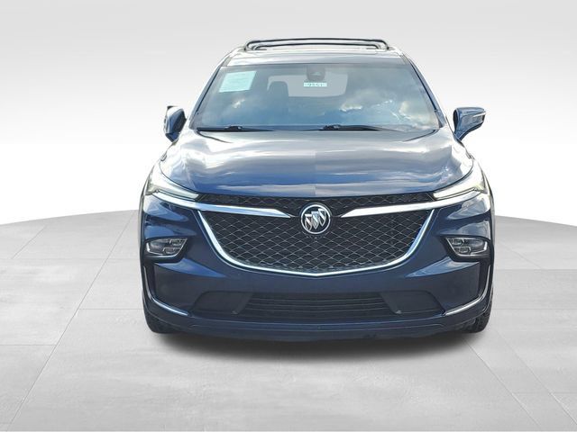 Used 2023 Buick Enclave Avenir w/ Avenir Technology Package FWD image 2