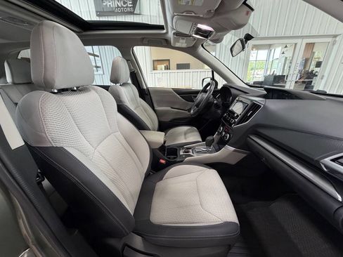 Used 2021 Subaru Forester Premium AWD/4WD image 35