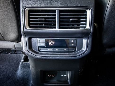 New 2026 Volkswagen Atlas SE image 47