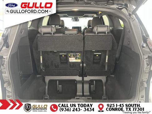 Used 2024 Toyota Sienna XLE Woodland Edition AWD/4WD image 11