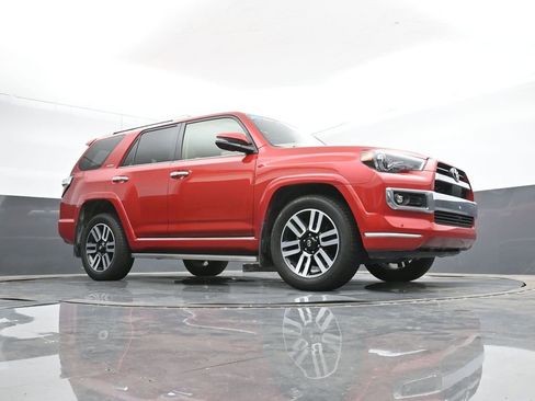 Used 2024 Toyota 4Runner Limited image 43