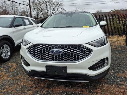Used 2024 Ford Edge SEL w/ Convenience Package image 3
