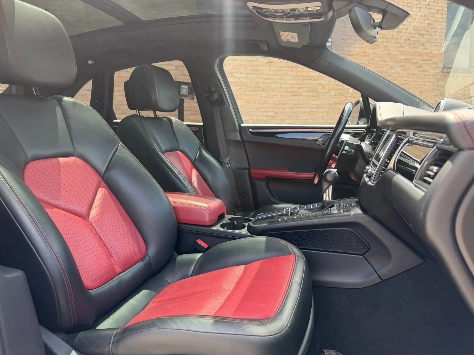 Used 2016 Porsche Macan S AWD/4WD image 11
