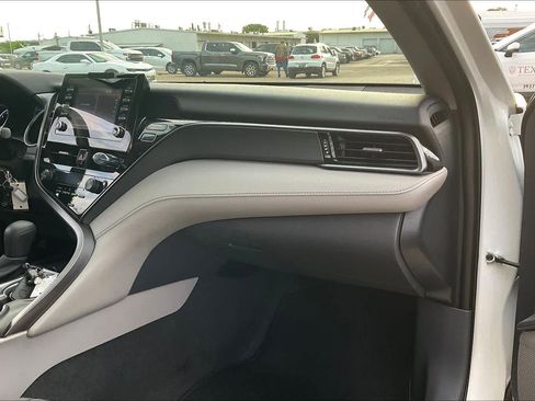 Used 2023 Toyota Camry LE image 18