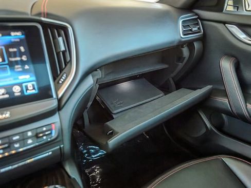 Used 2019 Maserati Ghibli S image 36