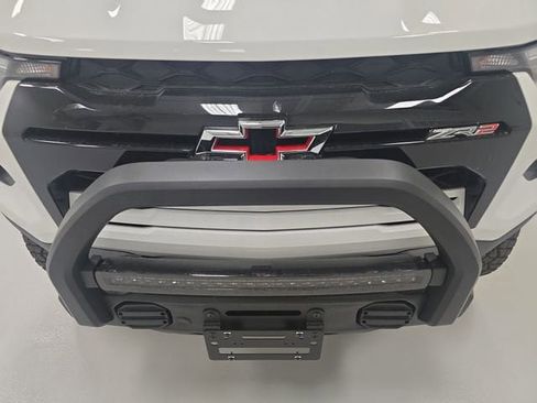 New 2025 Chevrolet Colorado ZR2 w/ Off-Road Front Bumper Package AWD/4WD image 35