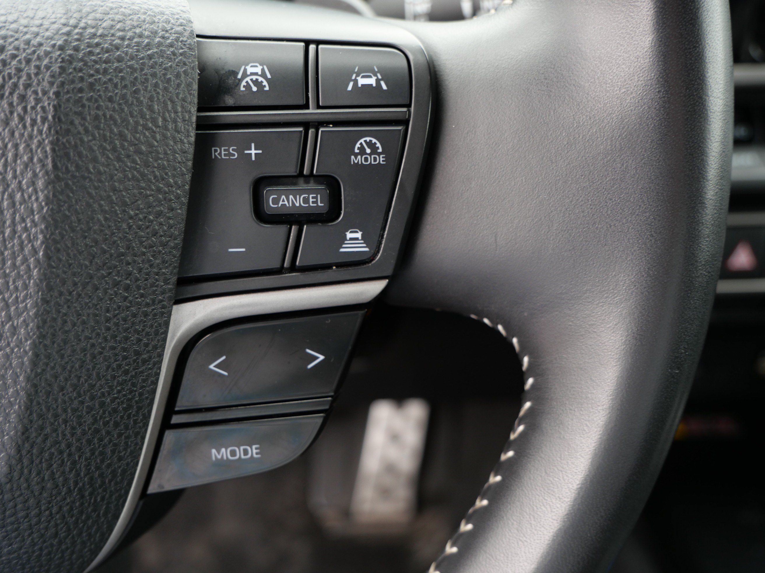 Certified 2025 Toyota Camry SE FWD image 28