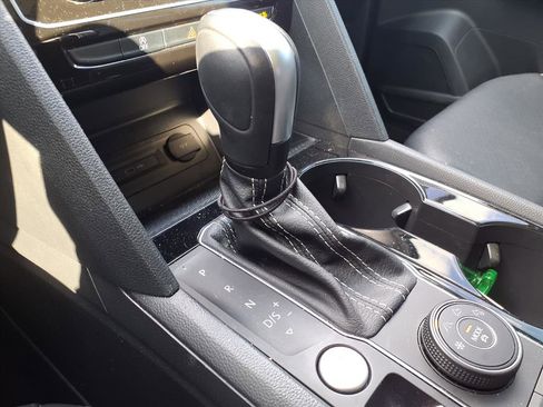 Used 2022 Volkswagen Atlas SE image 8