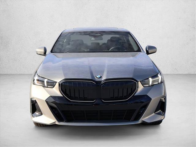 Used 2027 BMW 530i xDrive w/ M Sport Package AWD/4WD image 5