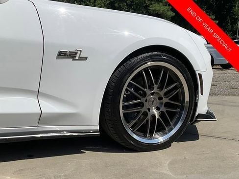 Used 2020 Chevrolet Camaro SS image 9