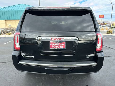 Used 2017 GMC Yukon Denali image 4