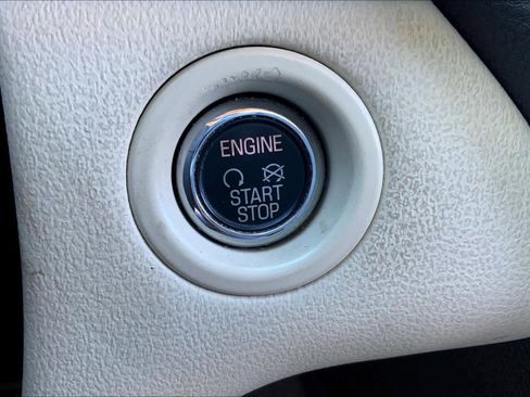 Used 2014 Lincoln MKS AWD w/ Equipment Group 201A image 33