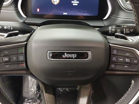 New 2025 Jeep Grand Cherokee L Limited image 35