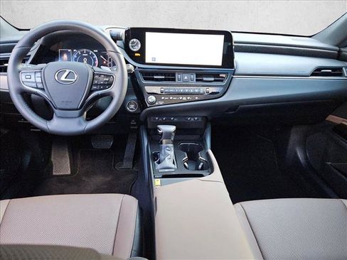 Used 2024 Lexus ES 350 w/ Premium Package FWD image 18