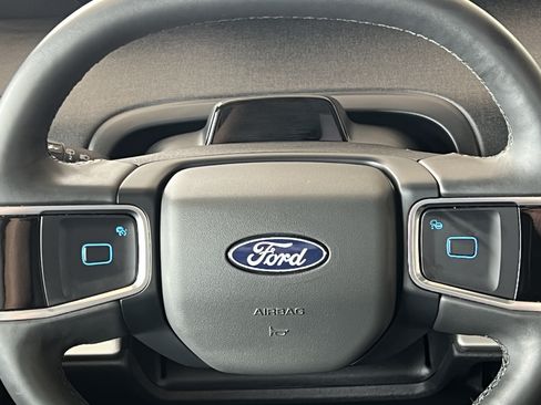 Used 2025 Ford Expedition Max Active AWD/4WD image 39